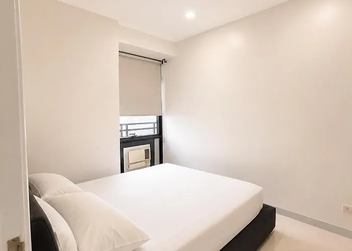 42Nd Floor With A Grand View Of Bel-Air Makati