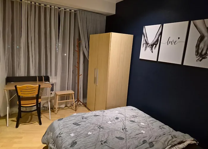 1Br In Makati Ph, Tv, Infinity Pool, Sunset View, Mall Access