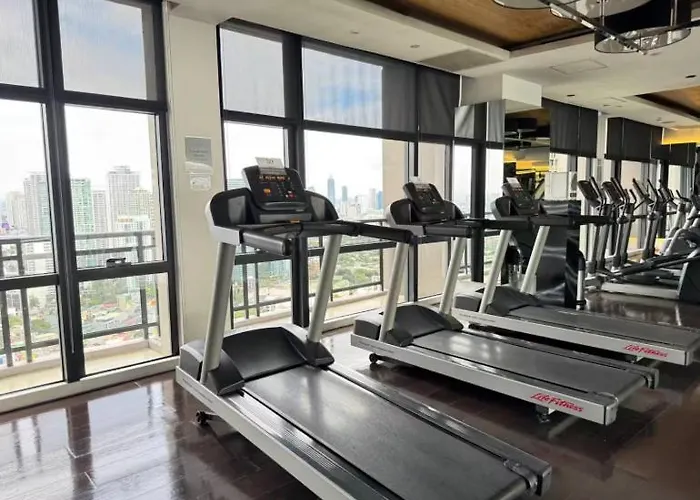 2Br In Makati Philippines, 3 Balconies, Free Pool & Sauna, Direct Mall Access