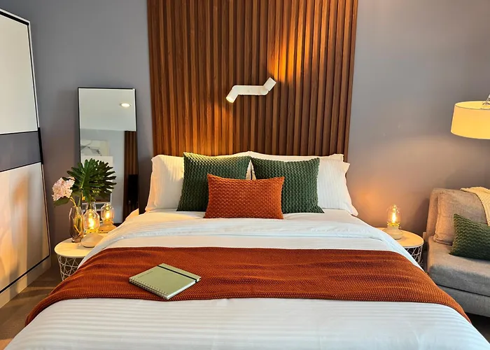 5Min Poblacion Full Kitchen 500Mbps Wi-Fi Gym - Apartment