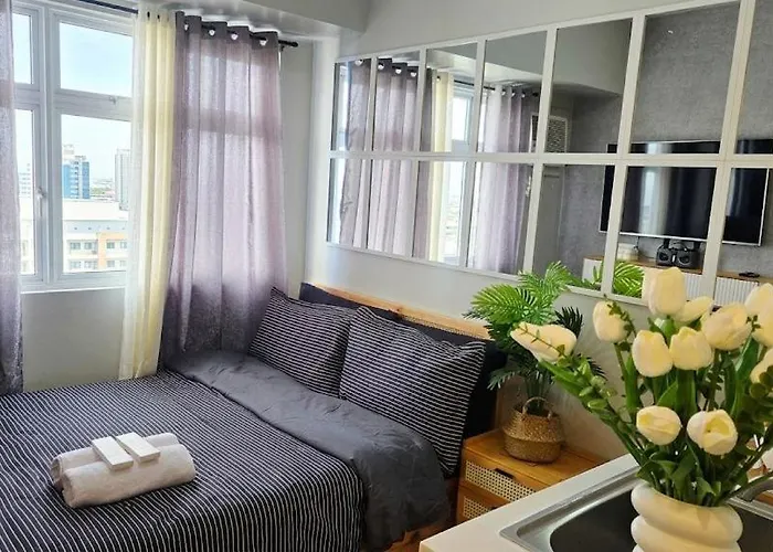 Neil'S Chillpad At Urban Deca