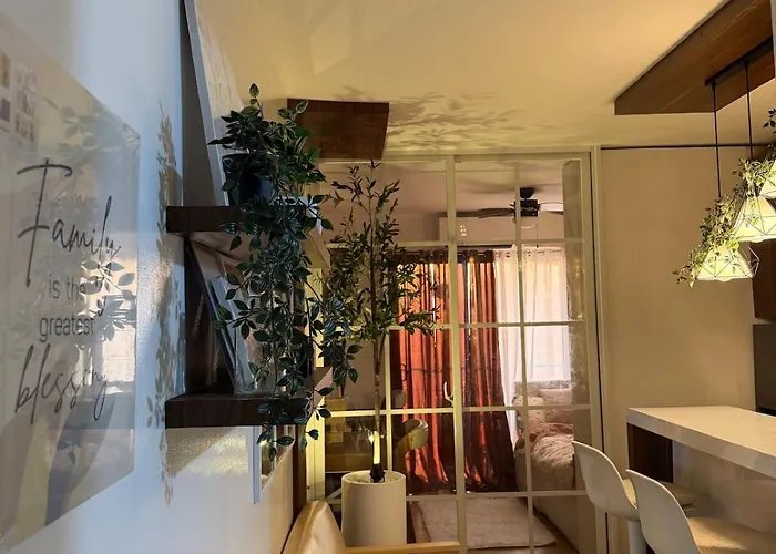 Khalebs Cozy Place Stylish And Cozy Stay Near Malls
