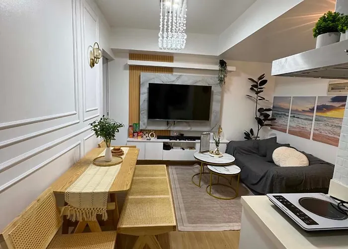 Azure Staycation By Jo&Jo- More Space, More Comfort, And A Better Stay For Families And Groups Near Airport, Moa, Beside Sm Bicutan