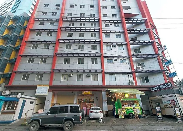 Reddoorz @ Crowne One Condo