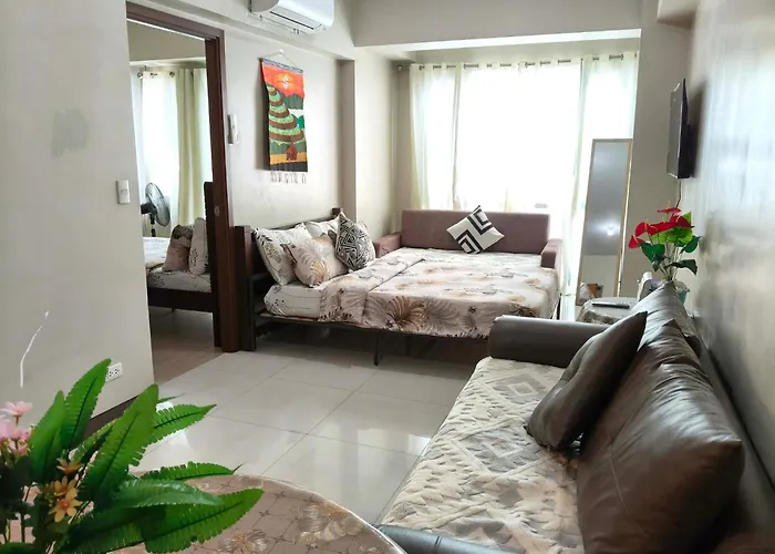 Hilander'S Condotel Near Terminal 3 Airport
