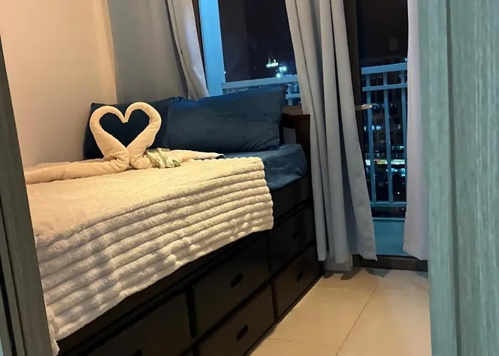 Asher'S Inn By The Shore , Near Mall Of Asia
