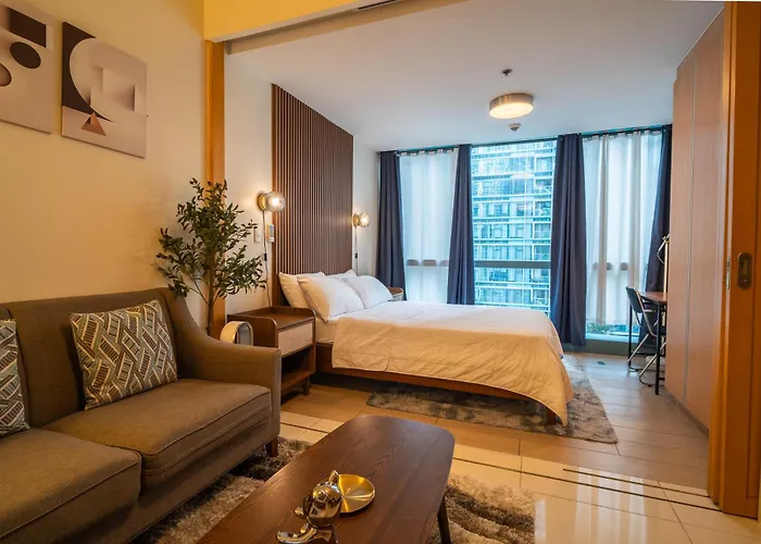 New! Cozy & Stylish 350Mbps Near Uptown Mall Backhome1