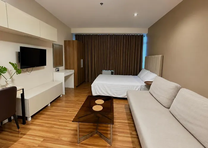 Sweetstays In Poblacion Makati
