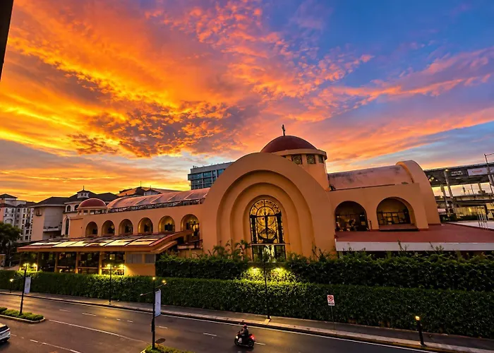 One Palm Stay - Where Luxury Feels Like Home