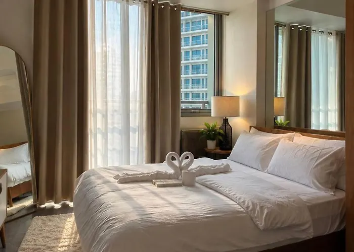 The Alibi - Azure Staycation