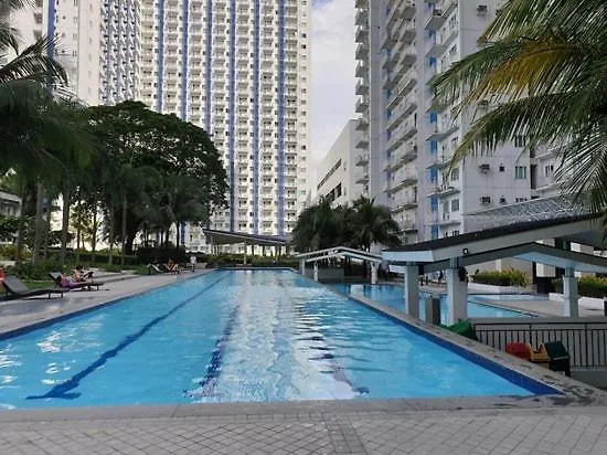 Minimalist 1 Bedroom Condo Unit