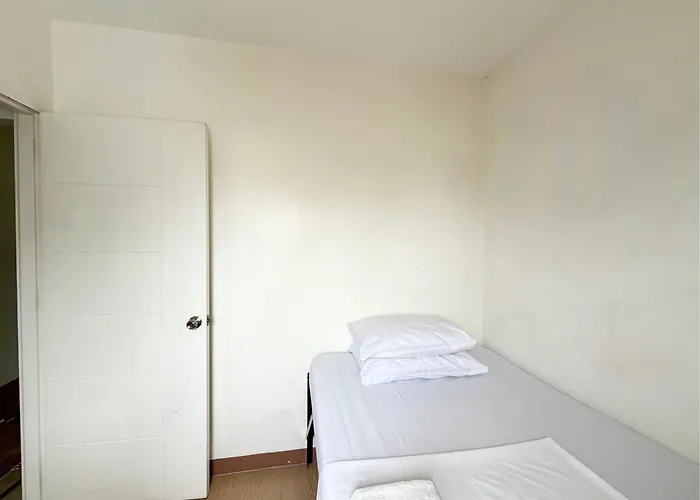 Layover Hostel