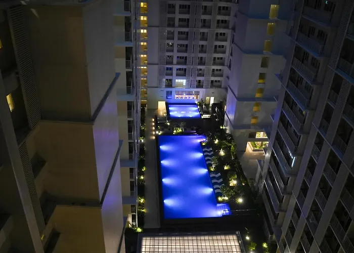 Elite Condo In Bgc Mckinley