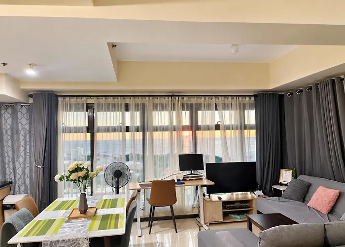Executive Suite At Radiance Manila Bay Near Airport, Moa, Picc, World Trade Center