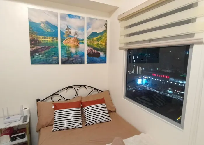 Richgold Staycation Place-Urban Deca Towers Cubao