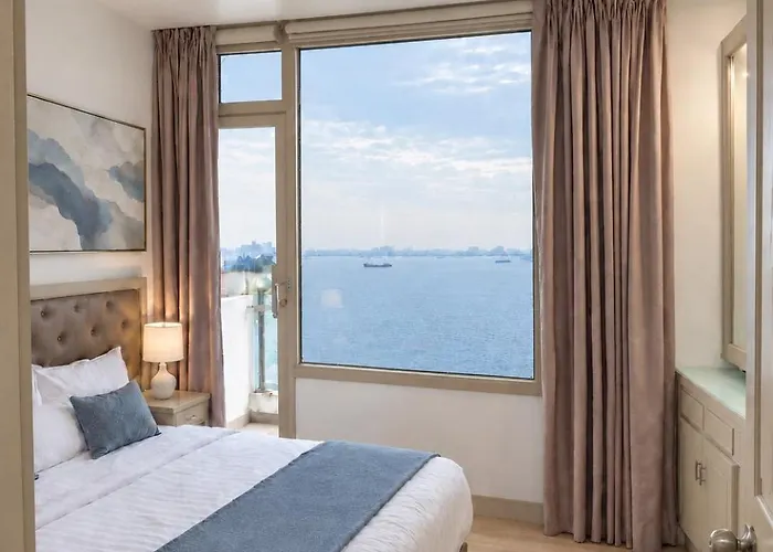 1Br Malate Bayview Mansion, High Floor Seaview 26C