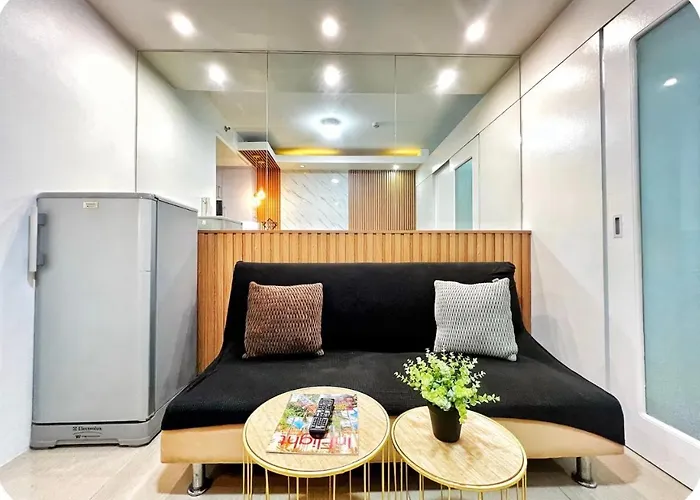 The Pearl House