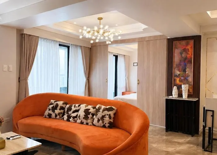 Mercado Presidential Suite
