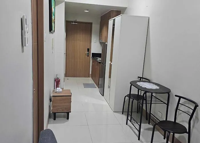 Shore3 Tower2 City View 1Br Parking Moa Airport By Shmily Suite Staycation