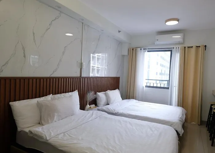 Shore Residences Moa