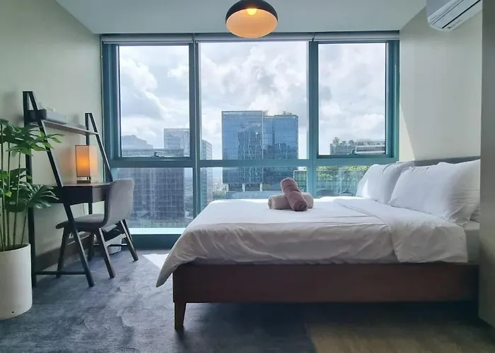 Calming 1-Br Fast Wifi Uptown Bgc Stunning Views