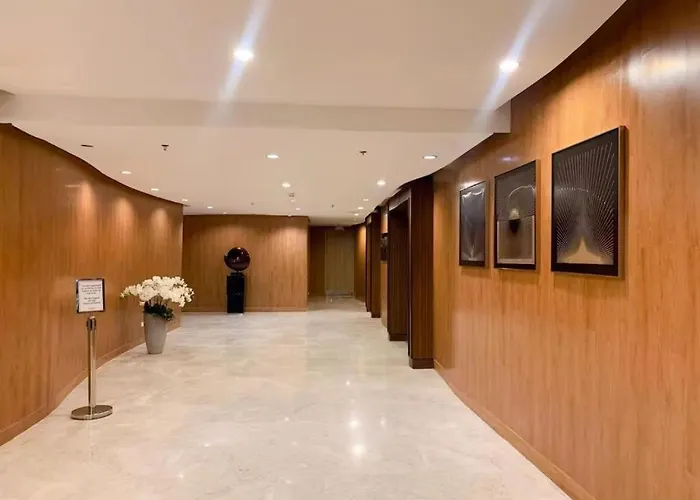 Staycation At Aapl