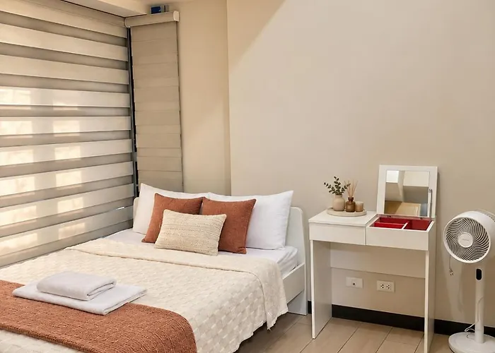Cozi Modern Uptown Parksuites