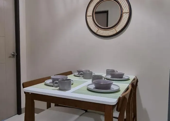 Guest Favorite! Special 2-Br Uptown Bgc With Wifi