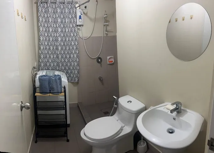 A Cozy 1Br 40Sqm In Mandaluyong With City View