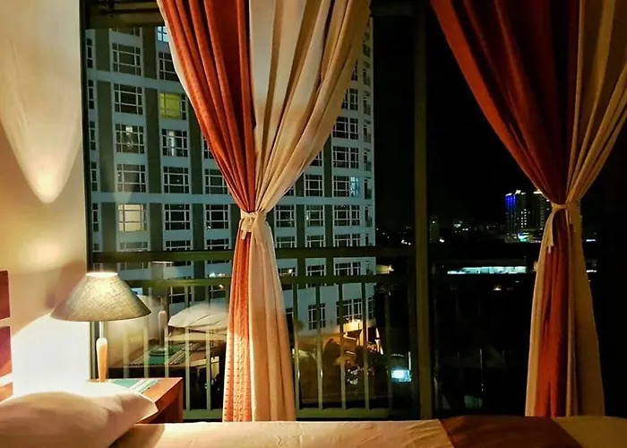 Ortigas 2 Bedroom Corner Unit With 2 Queen Across Shangrila