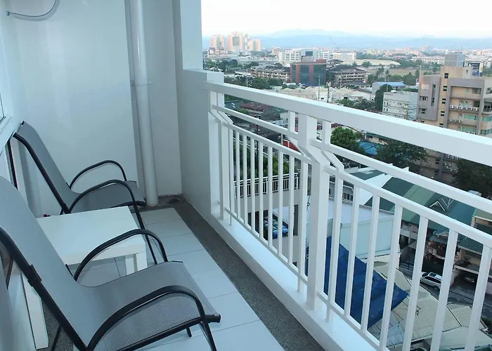 Cozy Urban Living With Resort Amenities - Kapitolyo Pasig