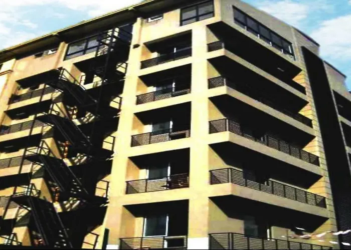 The Fort Budget Hotel- Bonifacio Global City