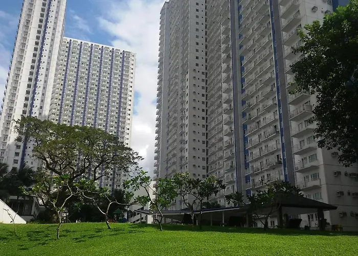 Grass Residences, Sm North, Trinoma
